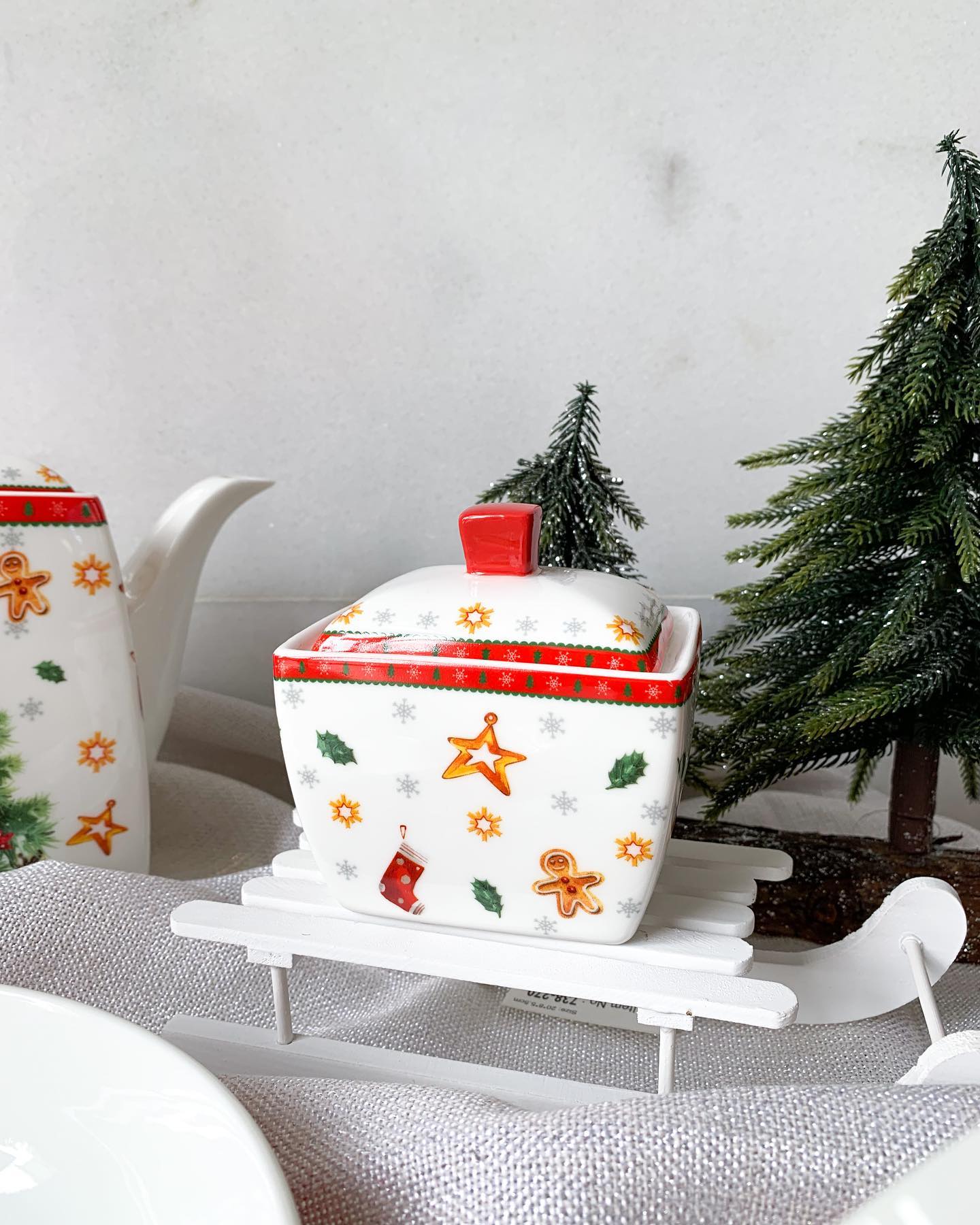 Conjunto de Porcelana Natalino com 5 Peças