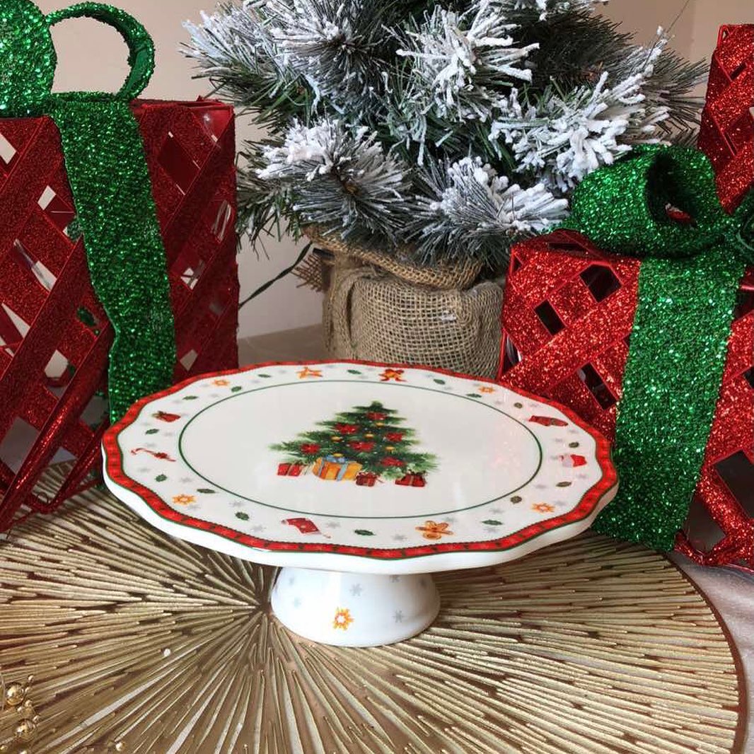 Conjunto de Porcelana Natalino com 14 Peças