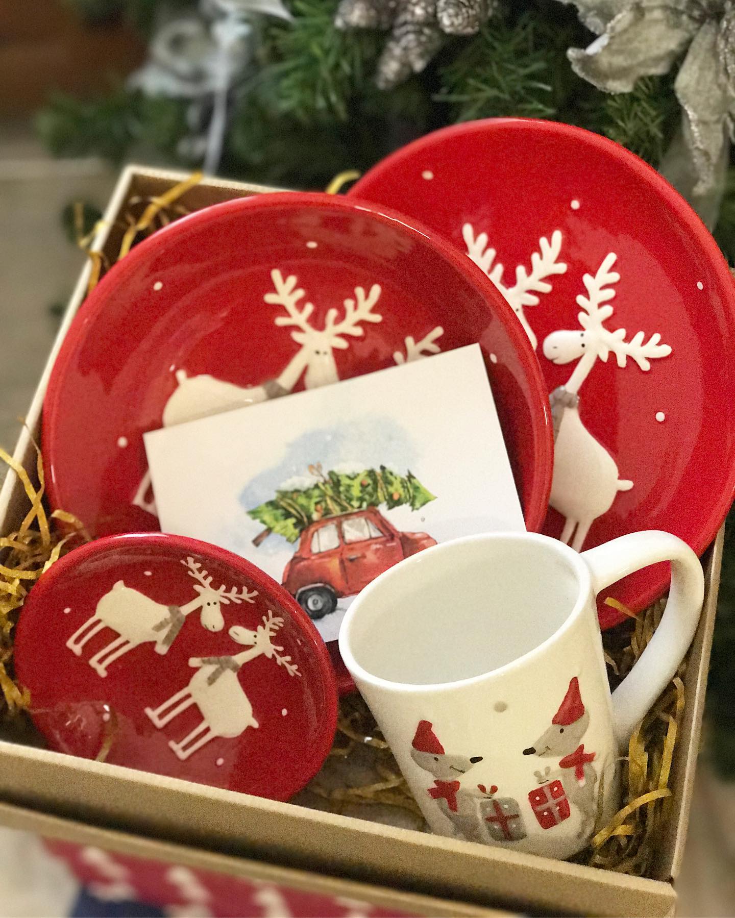 Conjunto de Porcelana Natalino com 4 Peças