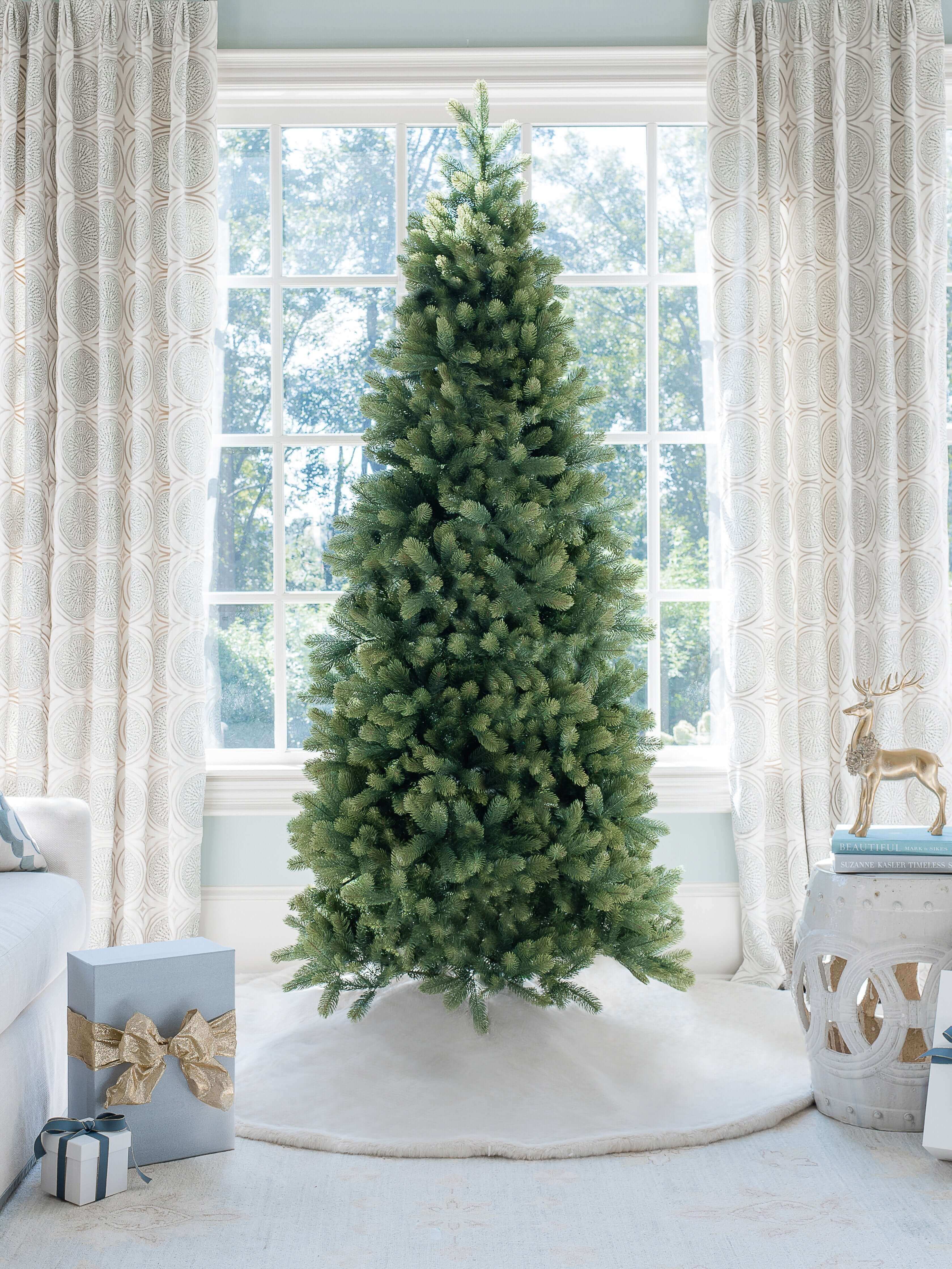 Árvore de Natal Artificial Royal Fir Slim com 650 Luzes LED Branco Quente e Multicoloridas