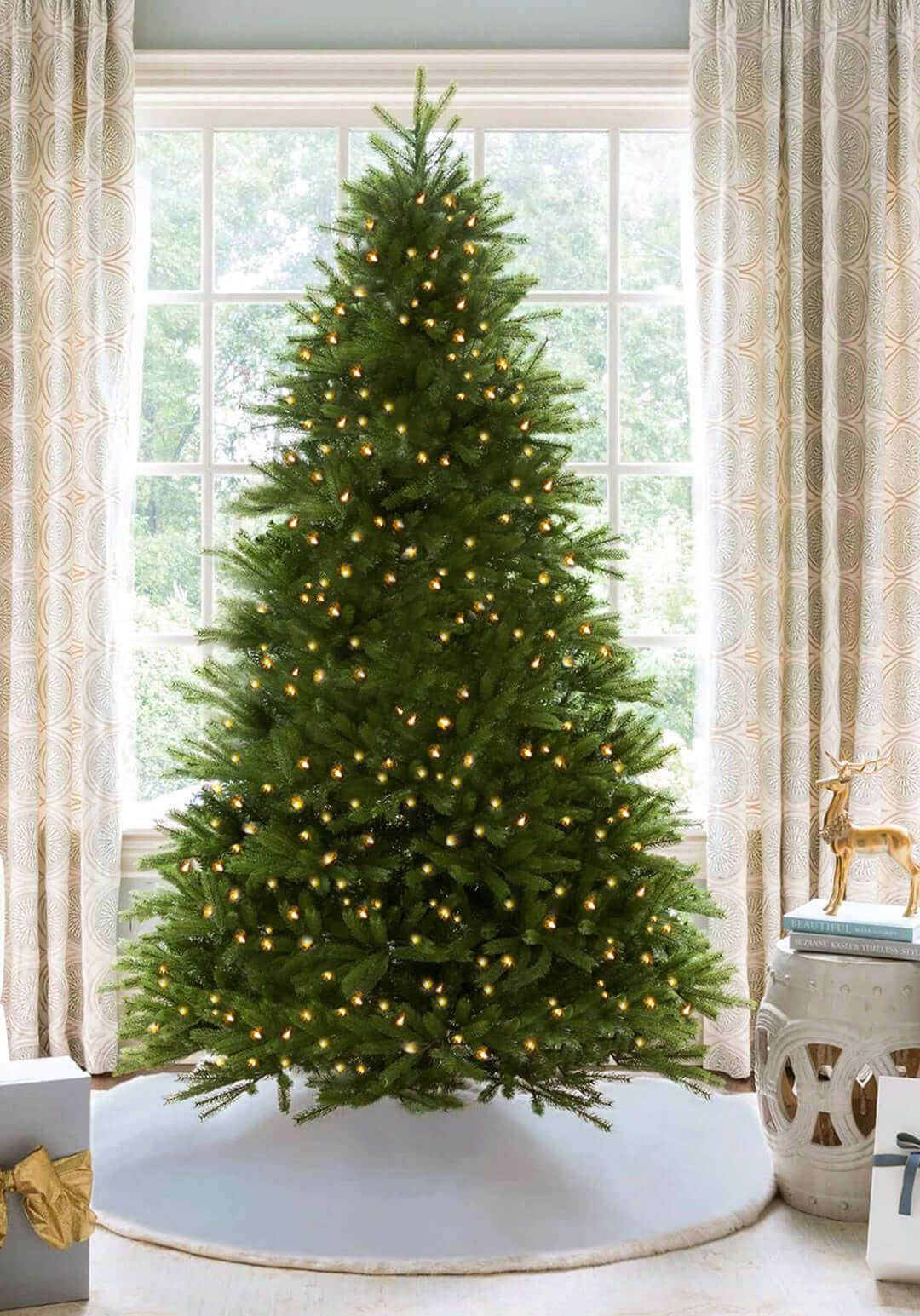 Árvore de Natal Artificial King Fraser Fir com 750 Luzes LED Branco Quente