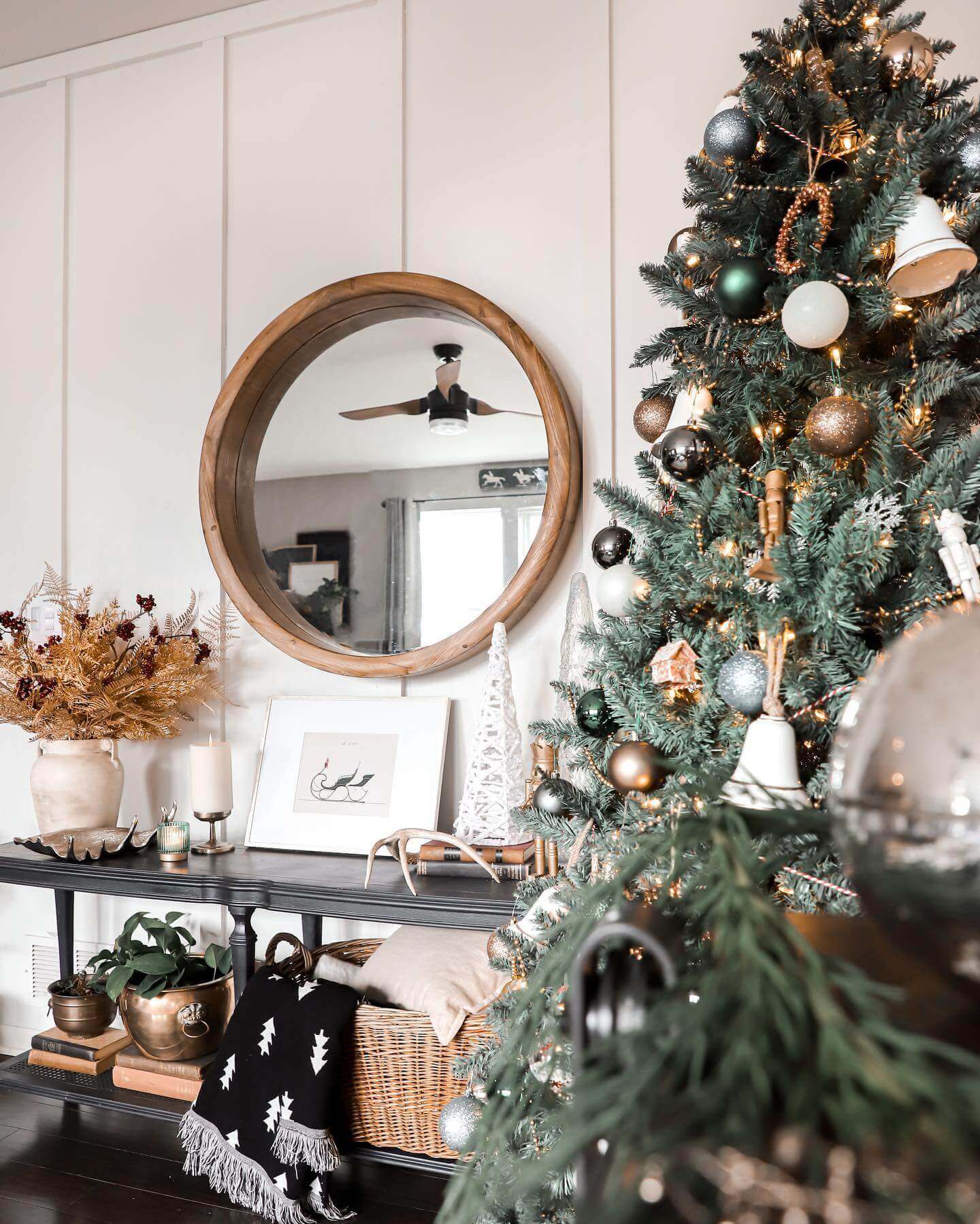 Árvore de Natal Artificial Tribeca Blue Spruce com 550 Luzes LED Branco Quente