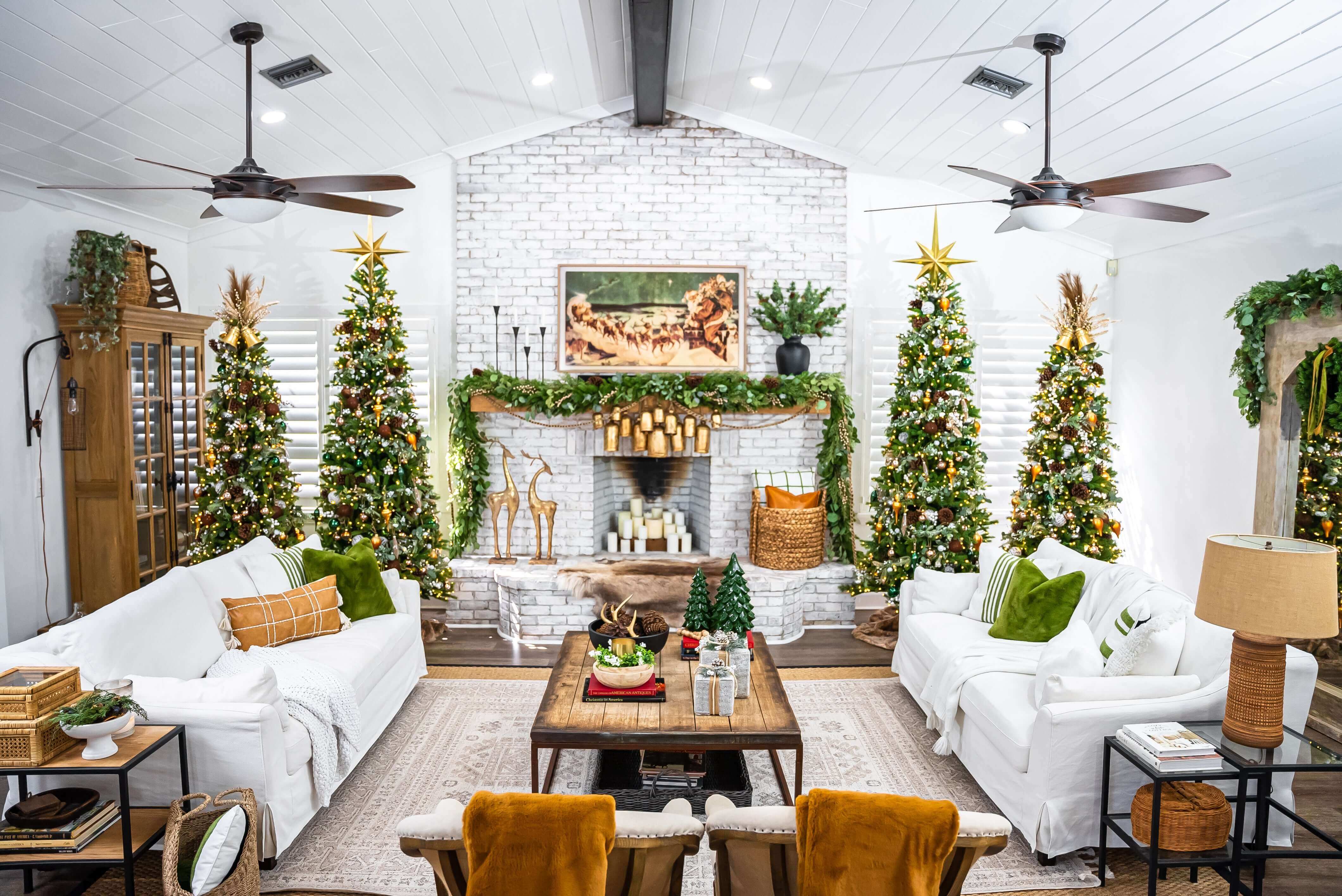 Árvore de Natal Artificial King Fraser Fir Slim com 750 Luzes LED Dual Color (Branco Quente & Multicoloridas)