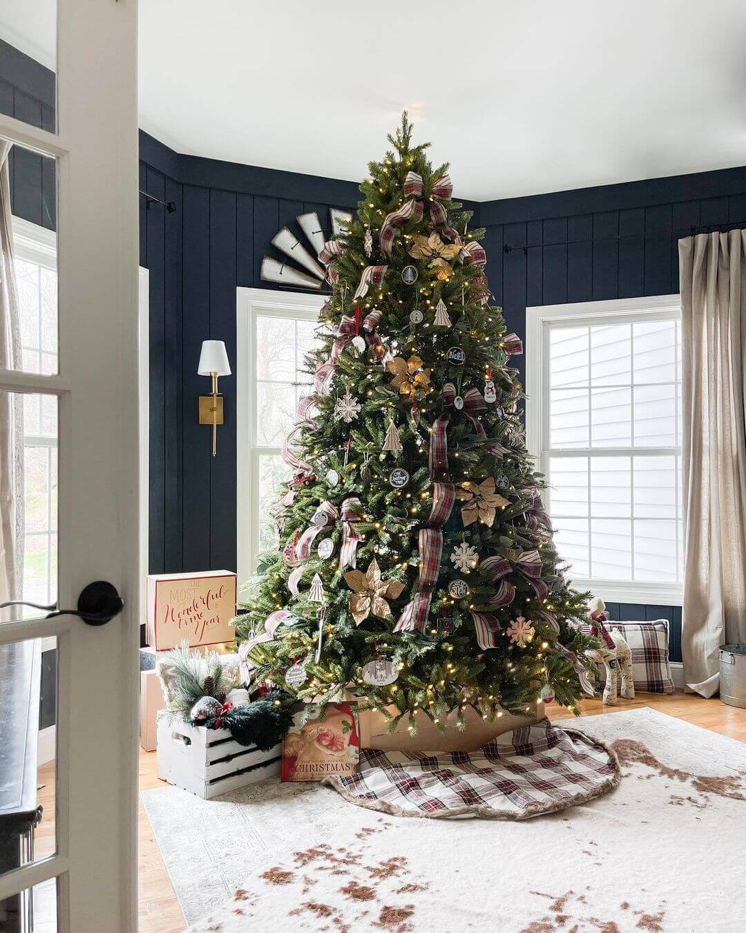 Árvore de Natal Artificial King Fraser Fir com 750 Luzes LED Branco Quente